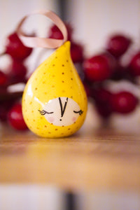 Christmas Droplet in Yellow with Golden Dots