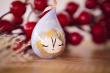 Laden Sie das Bild in den Galerie-Viewer, Christmas Droplet in Light Blue with Golden Flower
