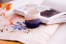 Load image into Gallery viewer, &quot;Landscape Cups&quot; 2er-Set in diversen Grössen in Crema &amp; Midnight Blue
