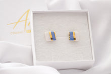 Load image into Gallery viewer, Square Earrings Marina