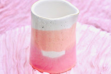 Load image into Gallery viewer, CREAMER: Milch- &amp; Saucen Kännchen I Milk &amp; Sauce Jug in Apricot &amp; Blush