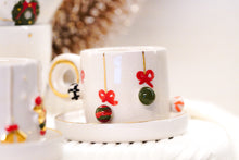 Load image into Gallery viewer, THE BLOOM *XMAS Edition* 2er-Set Espresso Cups, 1.5 dl mit Untersetzer