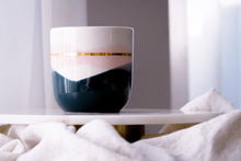 Load image into Gallery viewer, 1 x Single Latte 4.0 dl in Crema &amp; Midnight Blue