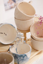 Load image into Gallery viewer, Pinch Cup - Warm Gray - Cappuccino &amp; Tea Cup, approx. 2.5 dl