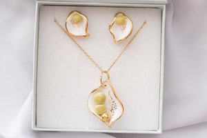 SET Earrings & Necklace Leafy