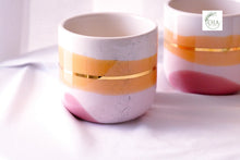 Laden Sie das Bild in den Galerie-Viewer, Single Latte Cup, 4.0 dl - Rose &amp; Peachy Blushes Love -