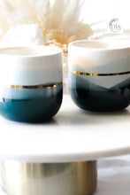 Laden Sie das Bild in den Galerie-Viewer, 2er-Set Cups in diversen Grössen, in Blues &amp; Greens with Golden Linings