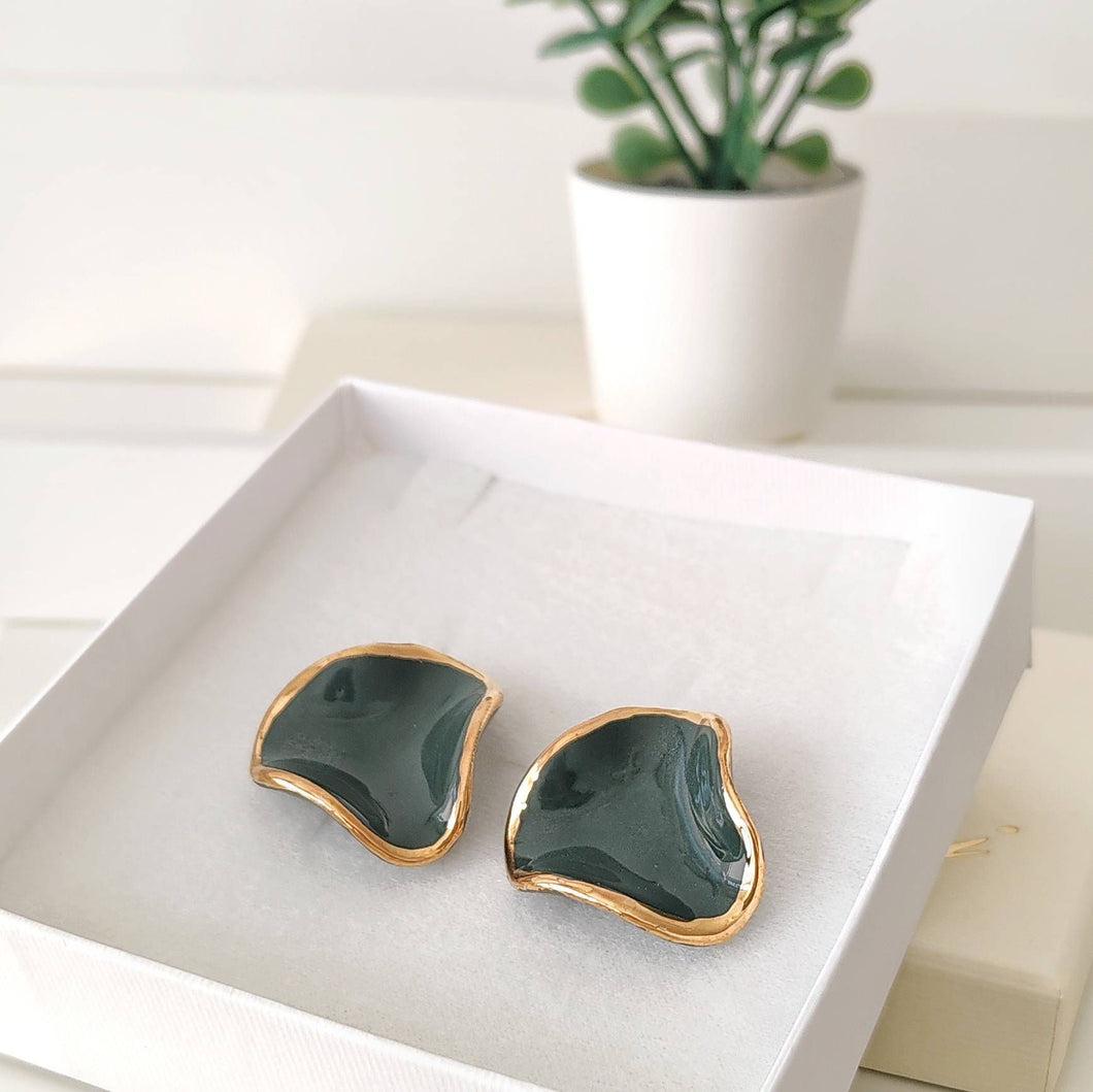 Earring in Dark Green with Golden Rim