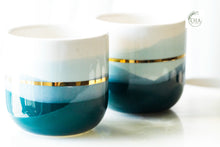 Laden Sie das Bild in den Galerie-Viewer, 2er-Set Cups in diversen Grössen, in Blues &amp; Greens with Golden Linings