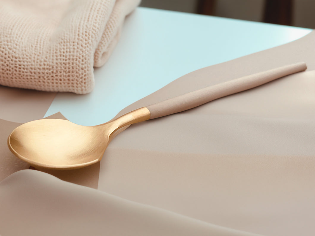 Golden Spoon in Beige & Mat Gold