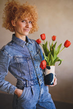 Laden Sie das Bild in den Galerie-Viewer, Landscape MIDI FLOWER VASE Blue &amp; blush