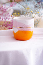 Laden Sie das Bild in den Galerie-Viewer, &quot;Landscape&quot; Latte Cup, 4.0 dl in Juicy orange &amp; pink