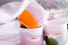 Laden Sie das Bild in den Galerie-Viewer, &quot;Landscape&quot; Latte Cup, 4.0 dl in Juicy orange &amp; pink