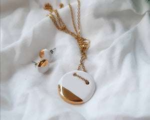 Small Circle Earrings in Pure White with Golden Lining - O I A  ceramics