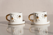 Load image into Gallery viewer, Set of 2 Macchiato Cups, 1.2 dl with Daisy Flowers &amp; Saucer (small saucer)