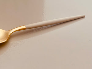 Golden Spoon in Beige &amp; Mat Gold