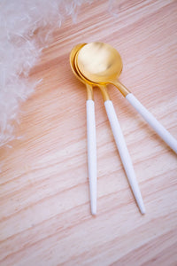 Golden Spoon in White & Mat Gold