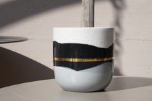 Load image into Gallery viewer, 1 x Single Latte Cup, 4.0 dl in Black &amp; Grey with Golden Lining - O I A  ceramics