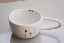 Load image into Gallery viewer, Pinch Cup - love heart balloons - Big Cup, 2.5 dl